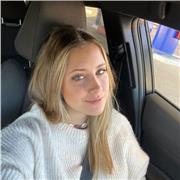 Chica joven con muy buen nivel de inglés ofrece clases a niños de primaria (cualquier curso)